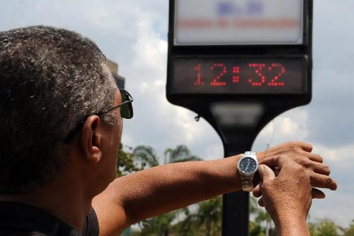 Horário de Verão nos EUA retorna em 8 de março de 2026