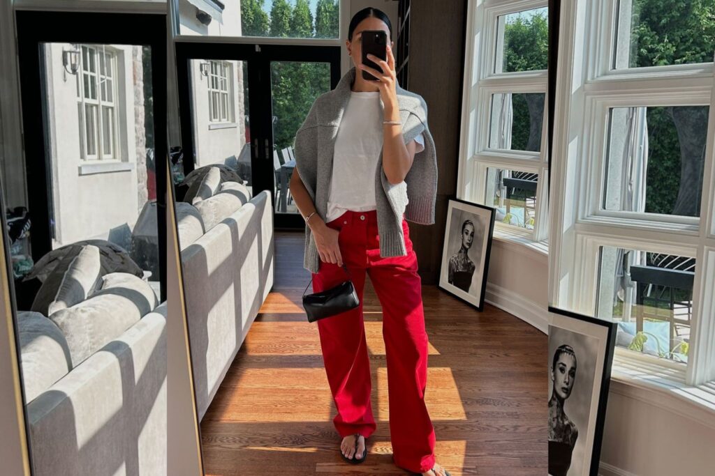 Calça morango dos anos 2010 retoma destaque em 2026