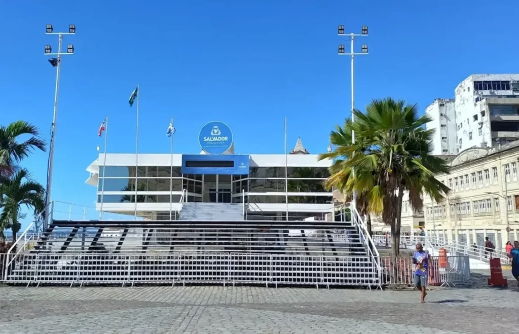 Salvador oferece 20 vagas em programa de estágio para estudantes do Ensino Médio