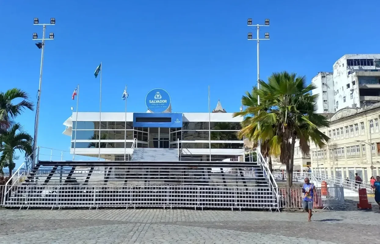 Salvador oferece 20 vagas em programa de estágio para estudantes do Ensino Médio